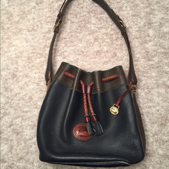 Dooney & Bourke Handbags - Vintage Dooney & Bourke Bucket Bag